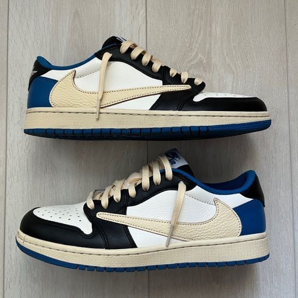 Dunk Low Travis Scott