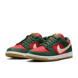 Dunk Low SB Supersonic