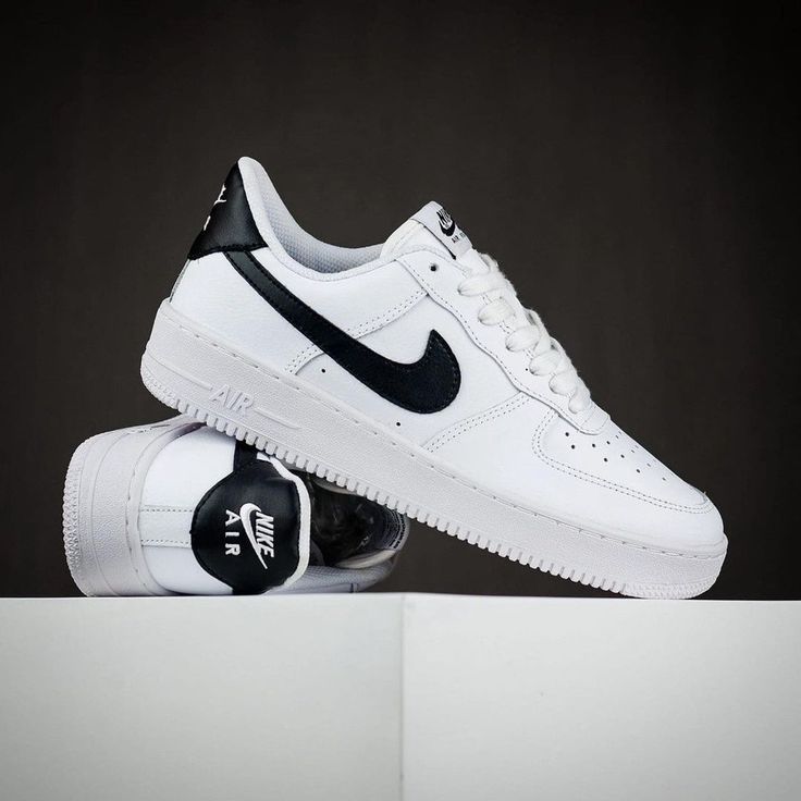 AF1 07 Essential