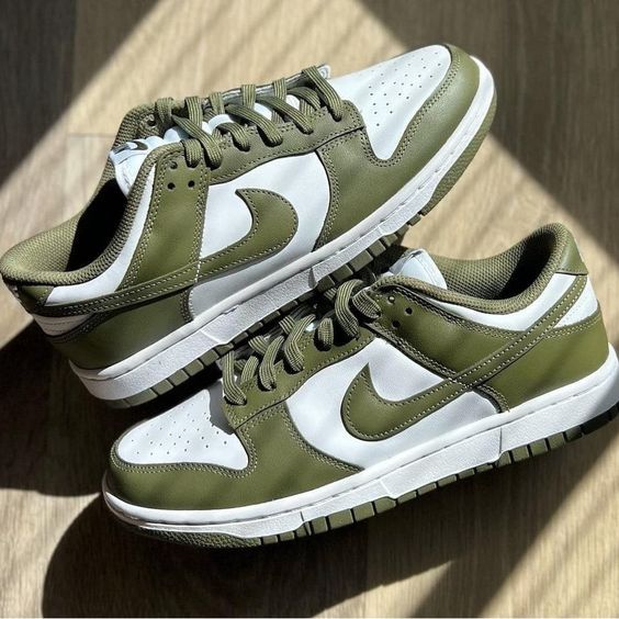 Dunk Low Olive Green