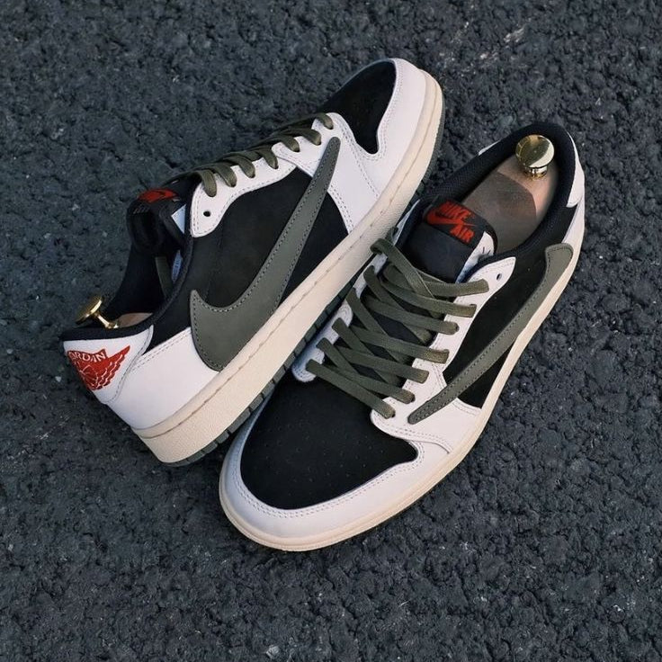 Dunk Low Travis Scott Olive